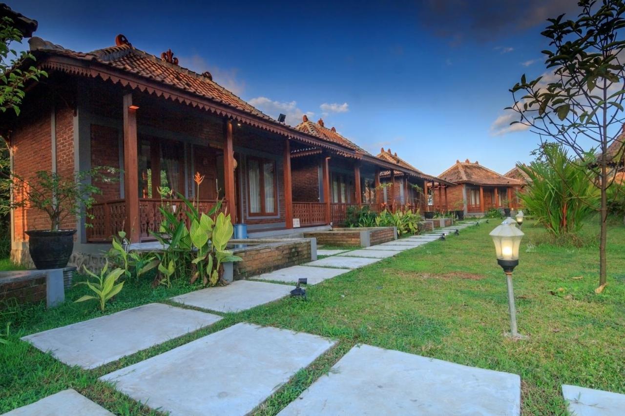 Balkondes Majaksingi Jasamarga Magelang Exterior photo